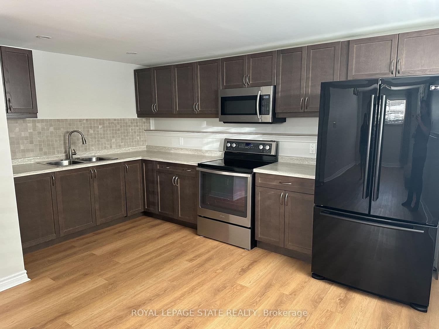 B - 36 Inglewood Court, Grimsby, ON — photo 3