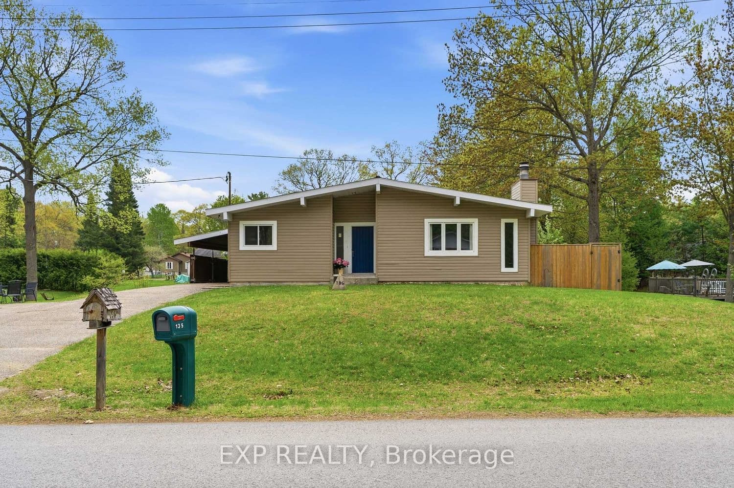 136 Resthaven Avenue, Ottawa, ON