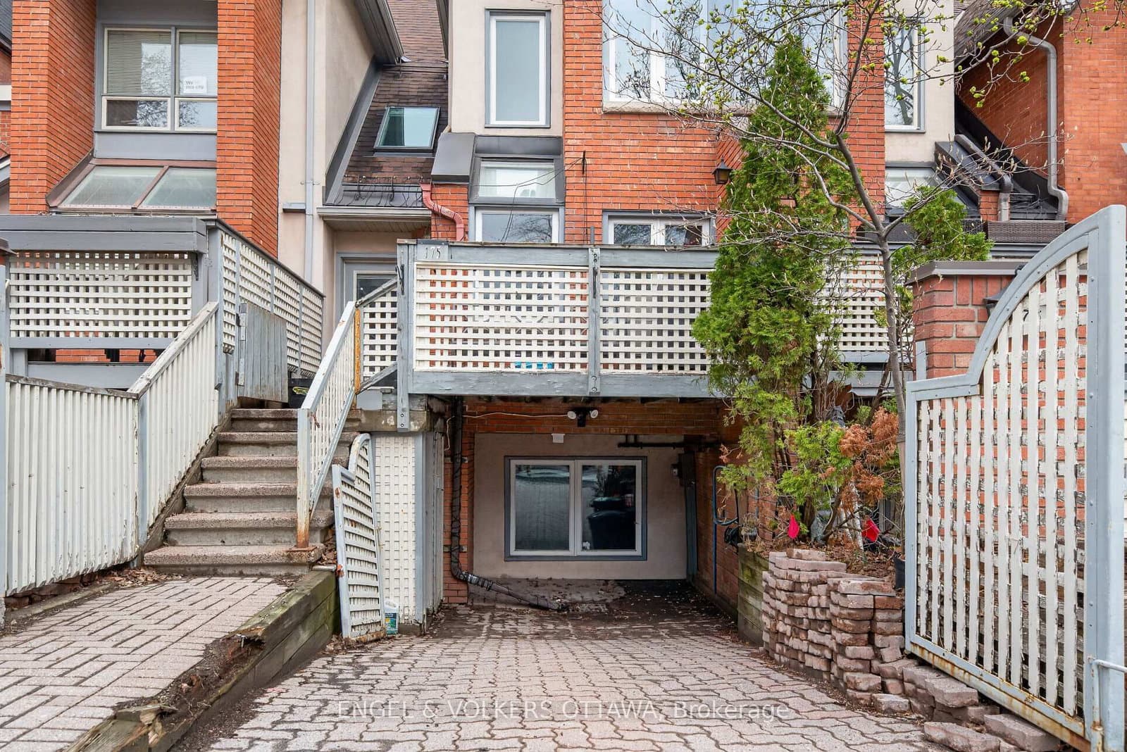 B - 175 James Street, Ottawa, ON — photo 2