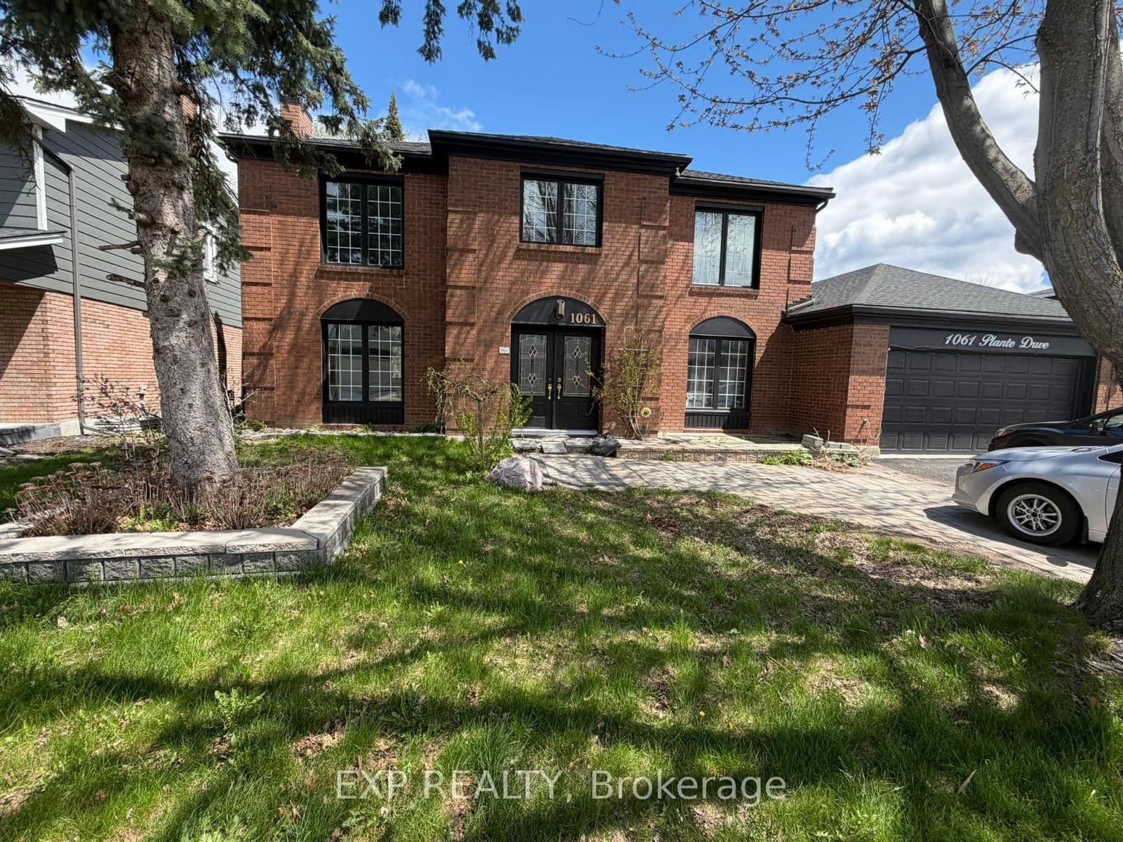 1061 Plante Drive, Ottawa, ON