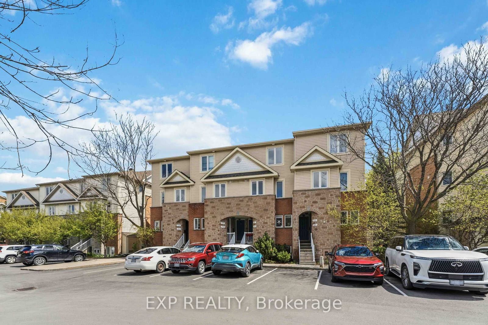81 Strathaven Private, Ottawa, ON