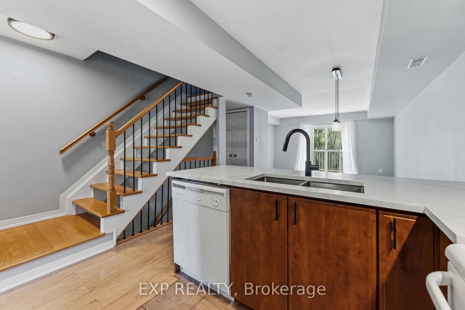 81 Strathaven Private, Ottawa, ON — photo 3
