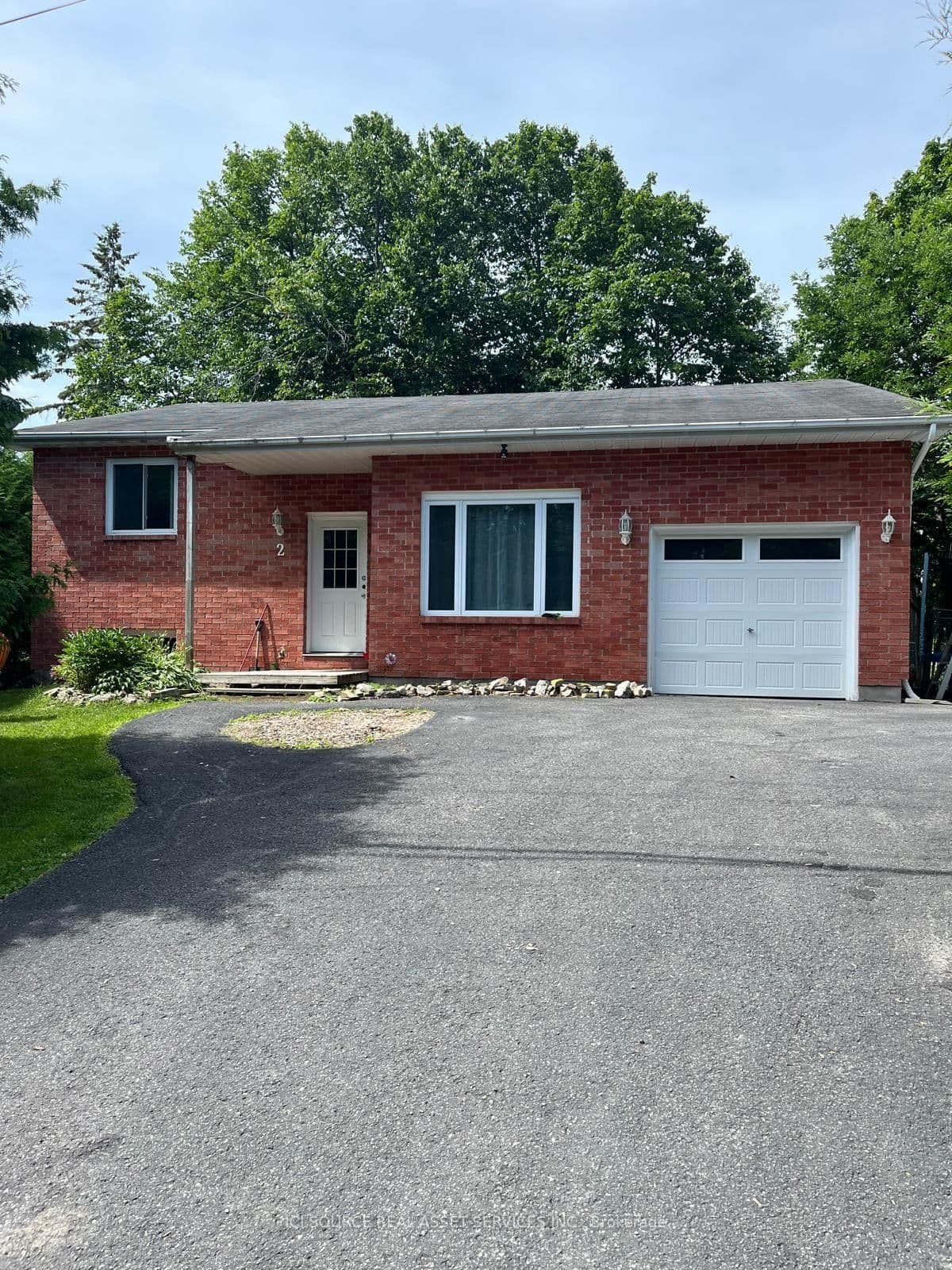 2 Caribou Avenue, Stittsville, ON