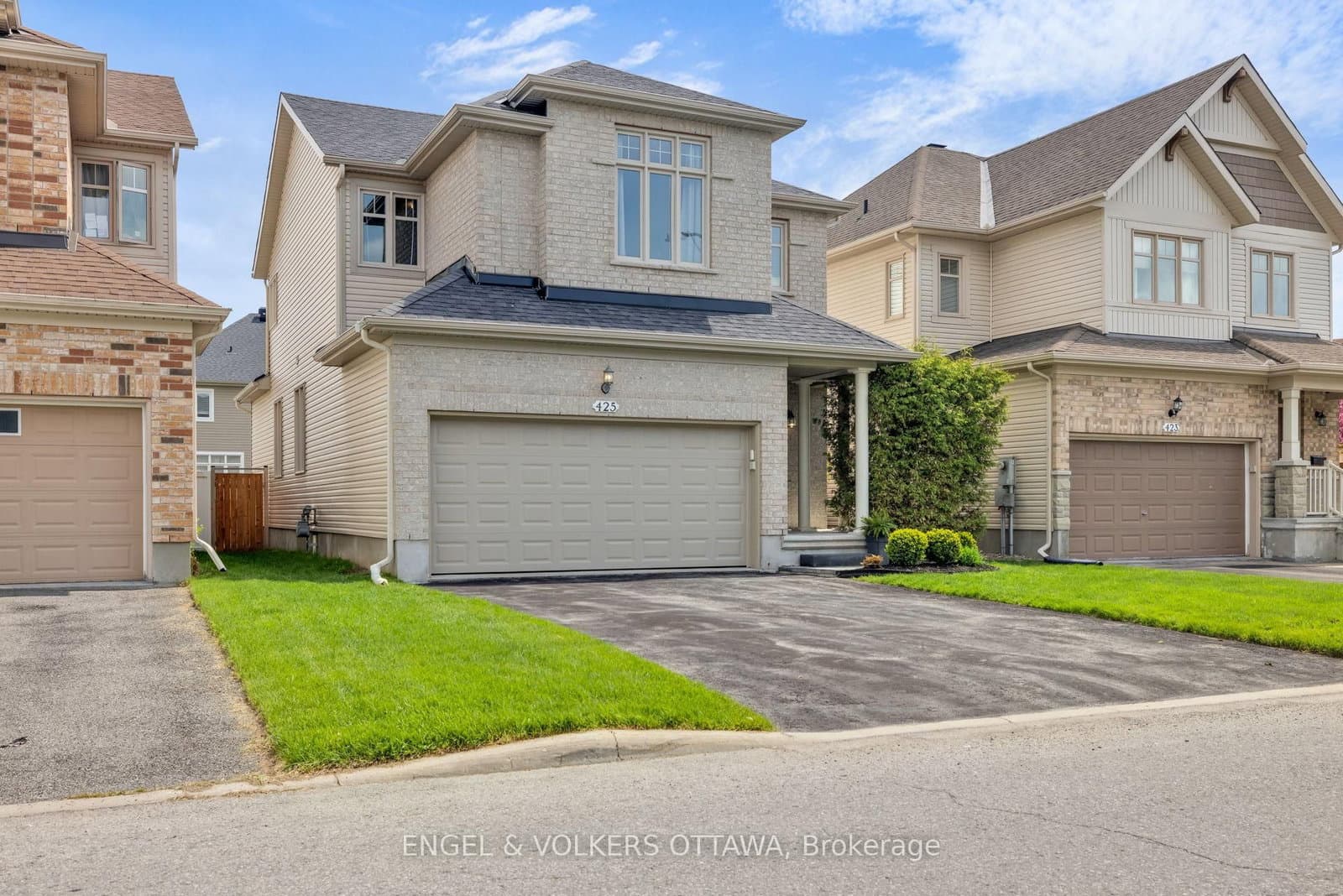 425 Cooks Mill Crescent, Ottawa, ON