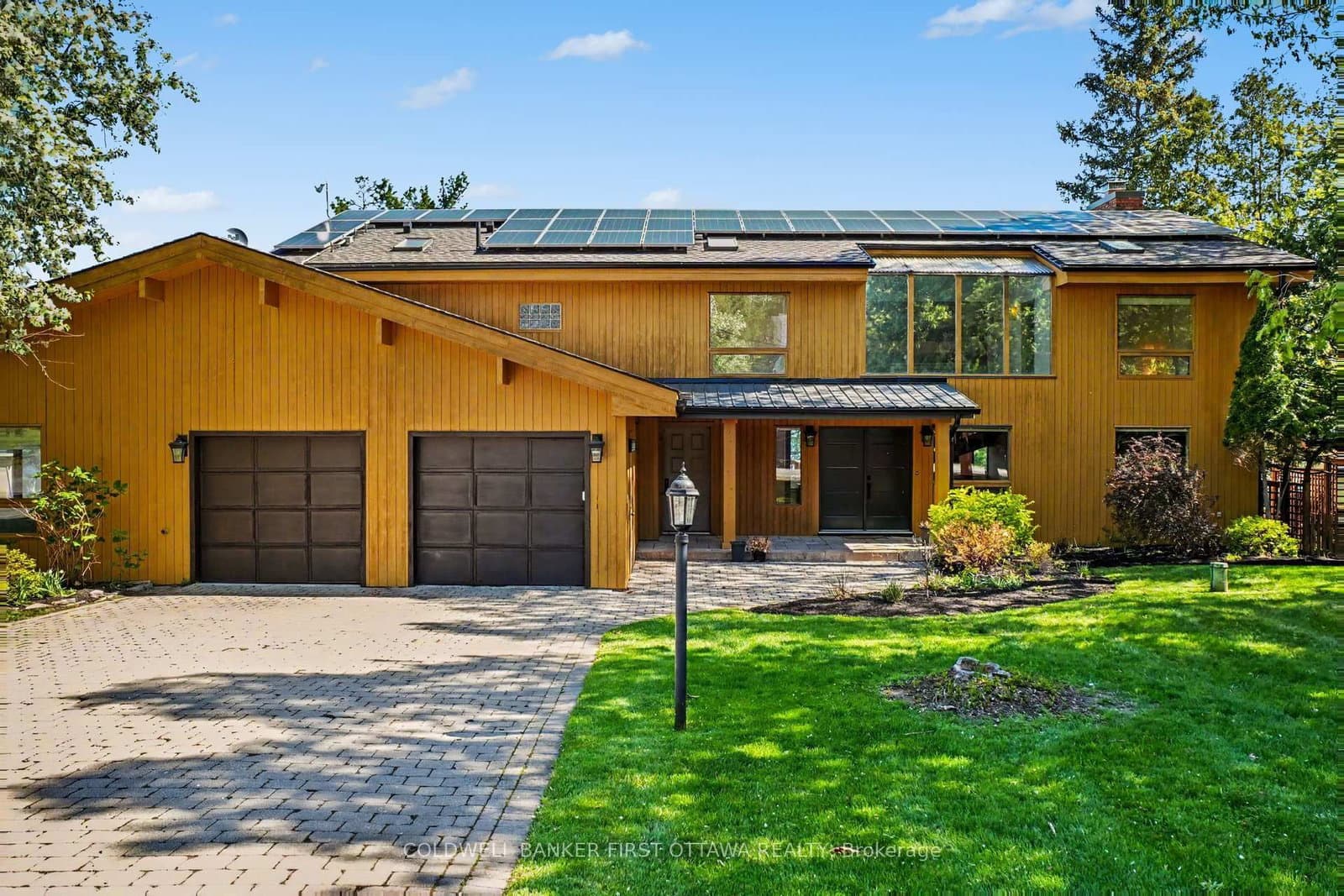 3842 Armitage Avenue, Ottawa, ON