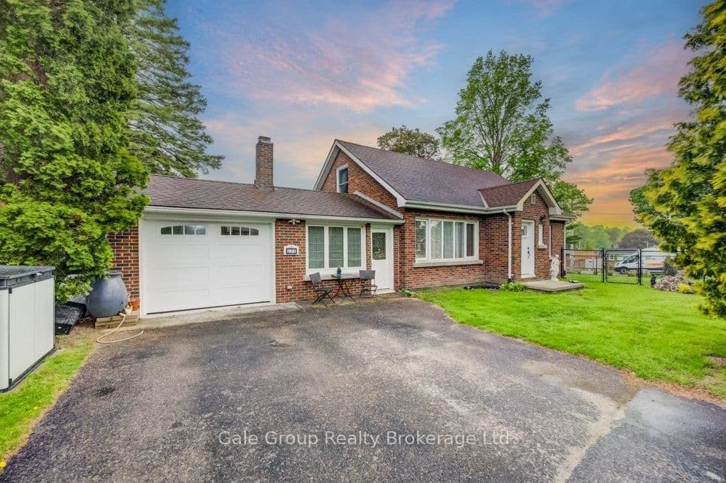 694 Glencairn Avenue, Woodstock, ON