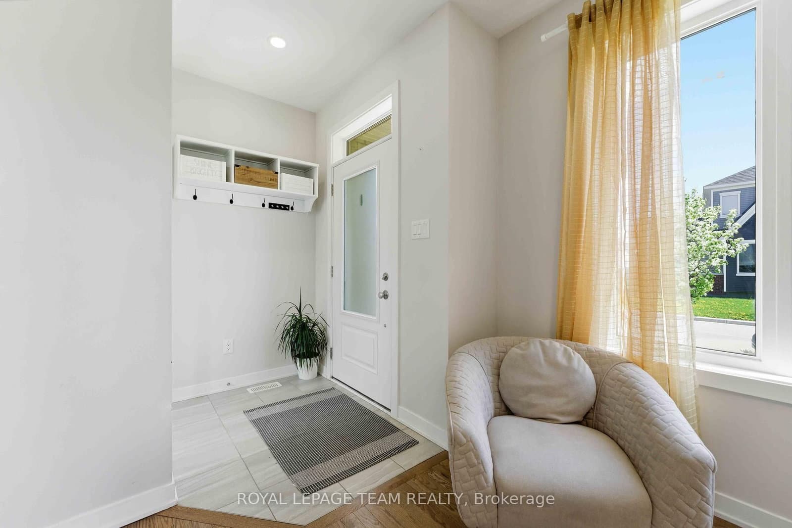 3048 Travertine Way, Ottawa, ON — photo 3