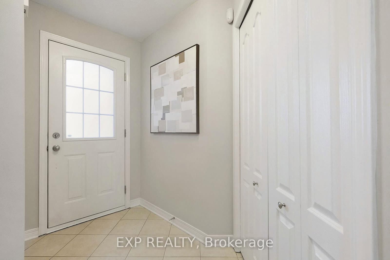 34 Avonmore Crescent, Ottawa, ON — photo 3