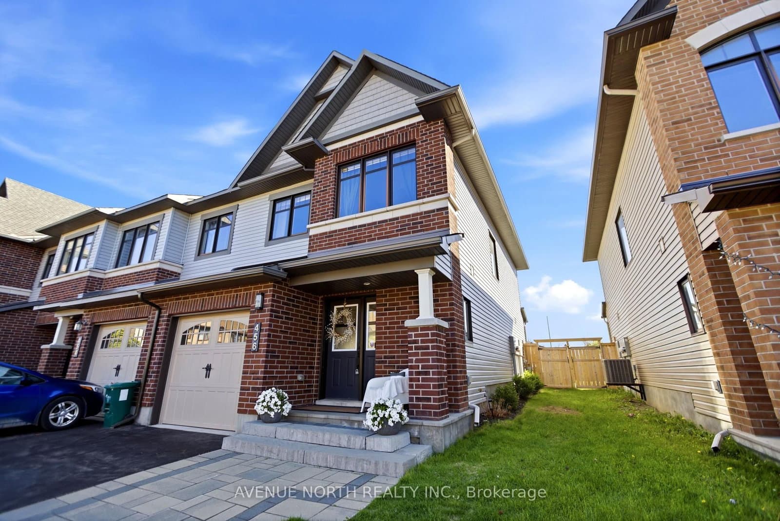456 Brettonwood Ridge, Ottawa, ON — photo 2