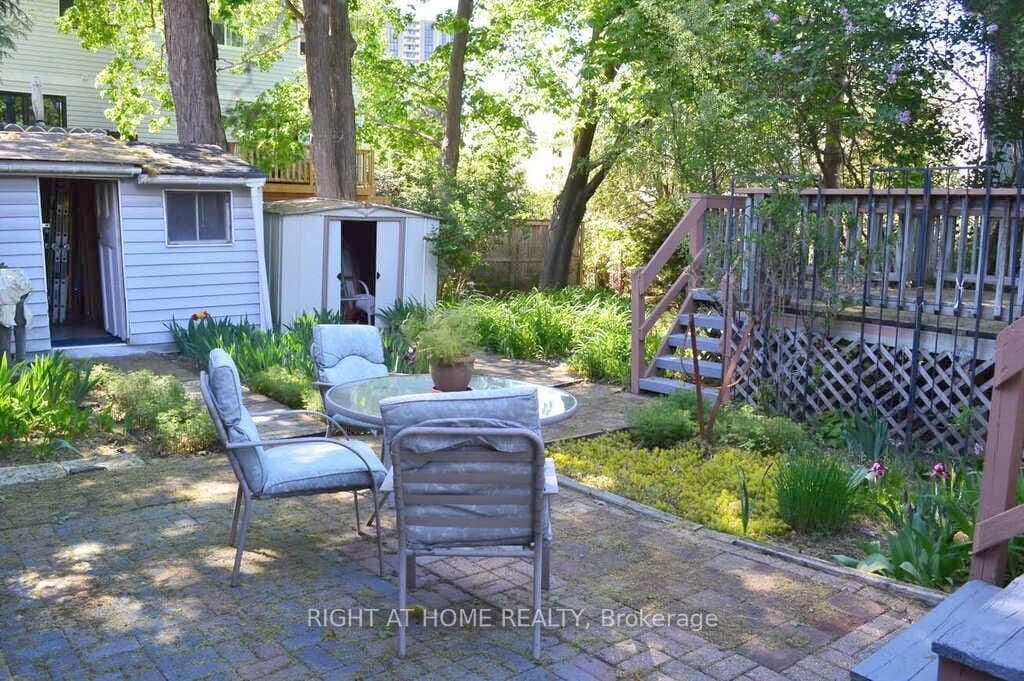 200 Woodroffe Avenue, Ottawa, ON — photo 2