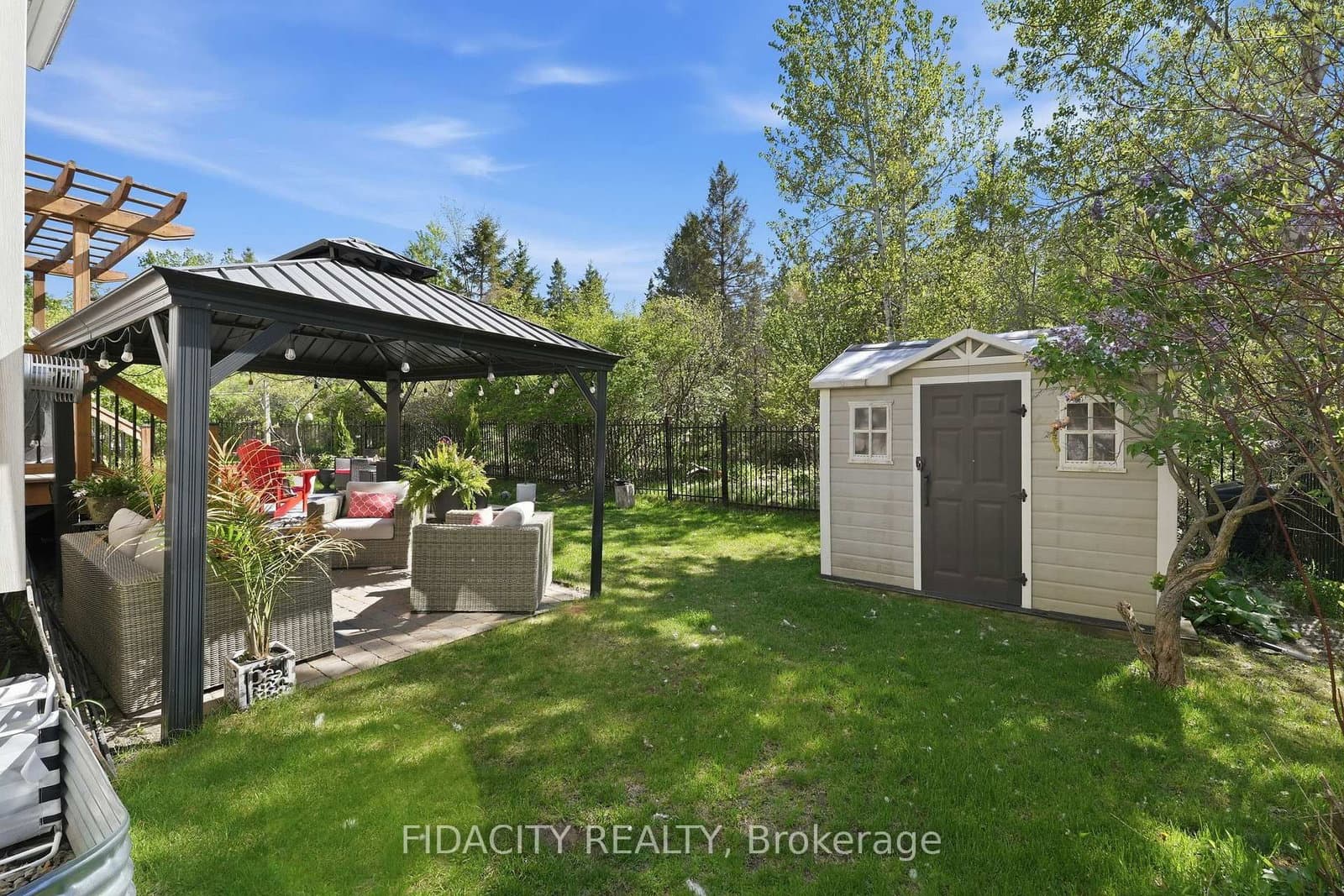 24 Sirocco Crescent, Stittsville, ON — photo 3