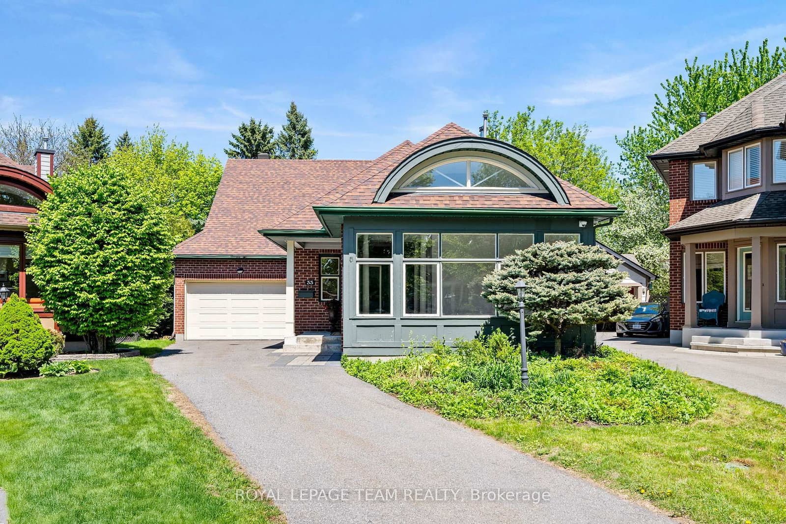 33 Castlethorpe Crescent, Ottawa, ON