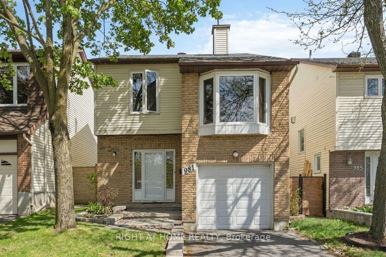981 Barwell Avenue, Ottawa, ON