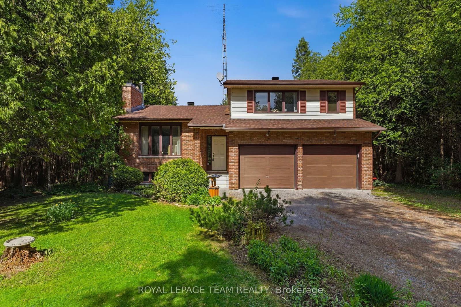 116 Deerwood Drive, Kinburn, ON