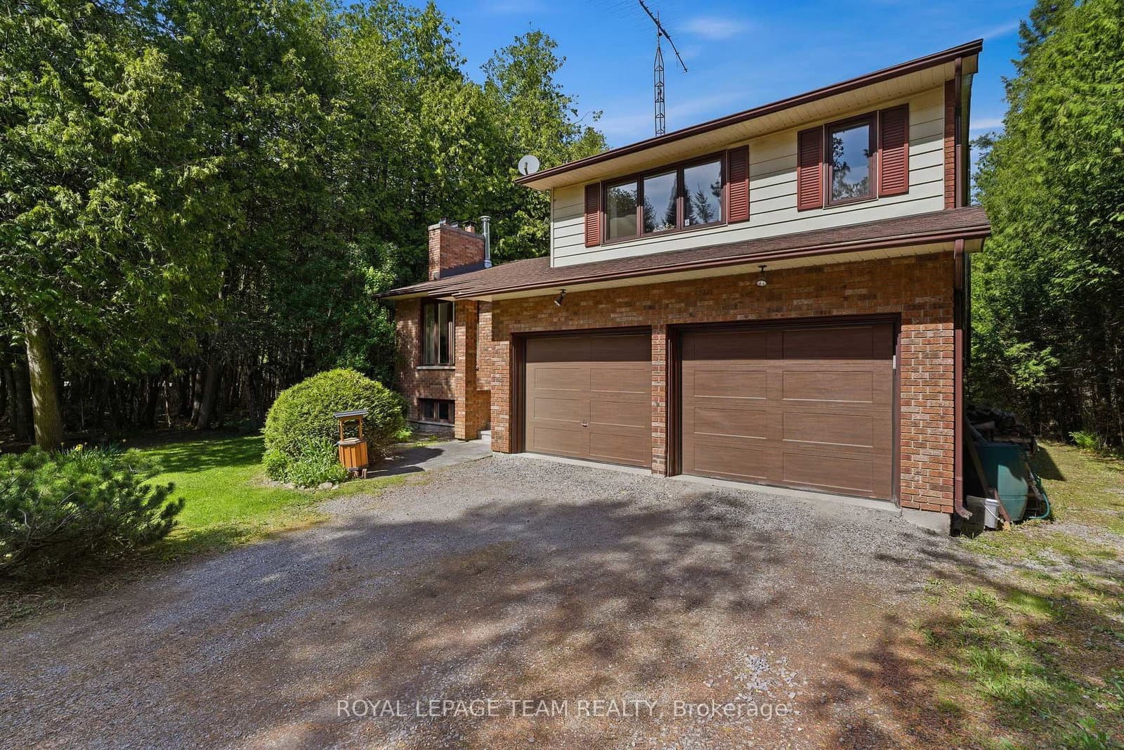 116 Deerwood Drive, Kinburn, ON — photo 3