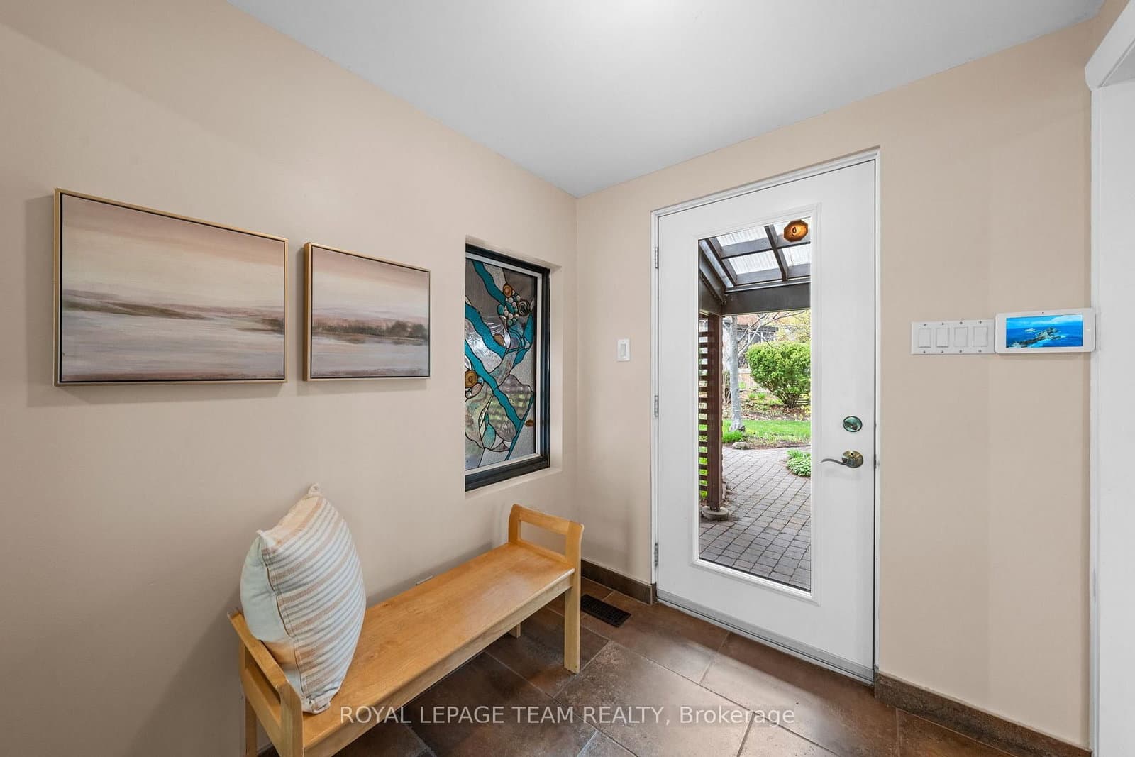 1965 Bromley Road, Ottawa, ON — photo 3