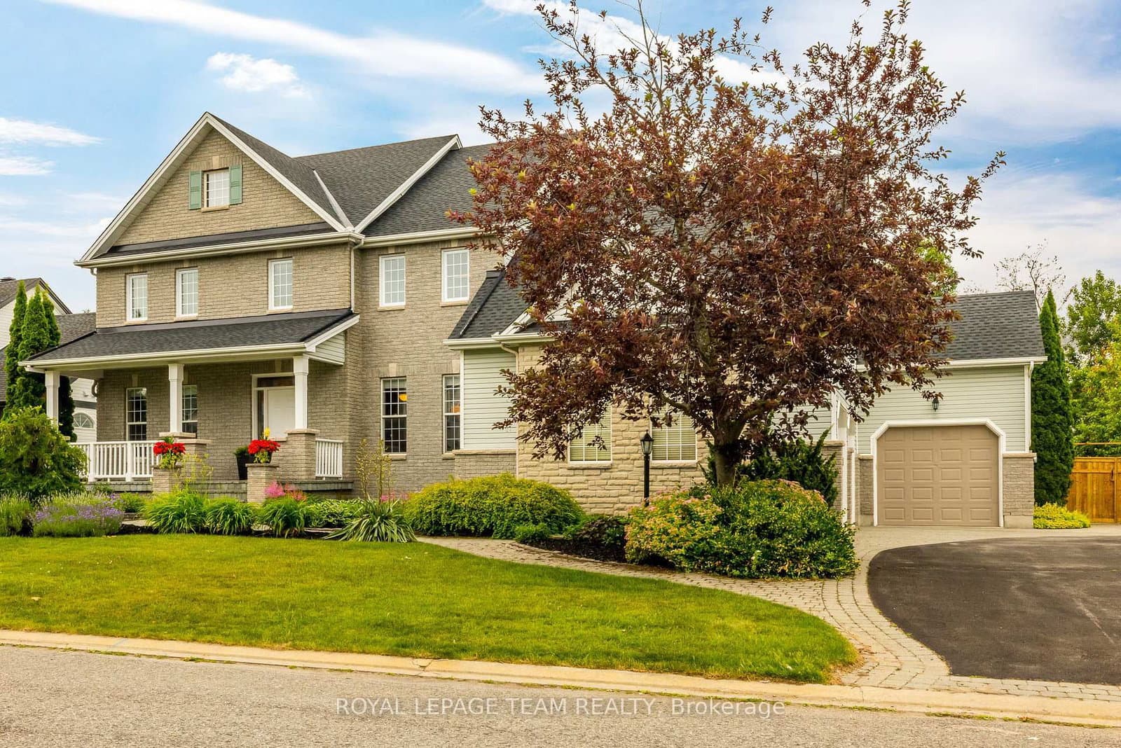 10 Beechgrove Gardens, Stittsville, ON