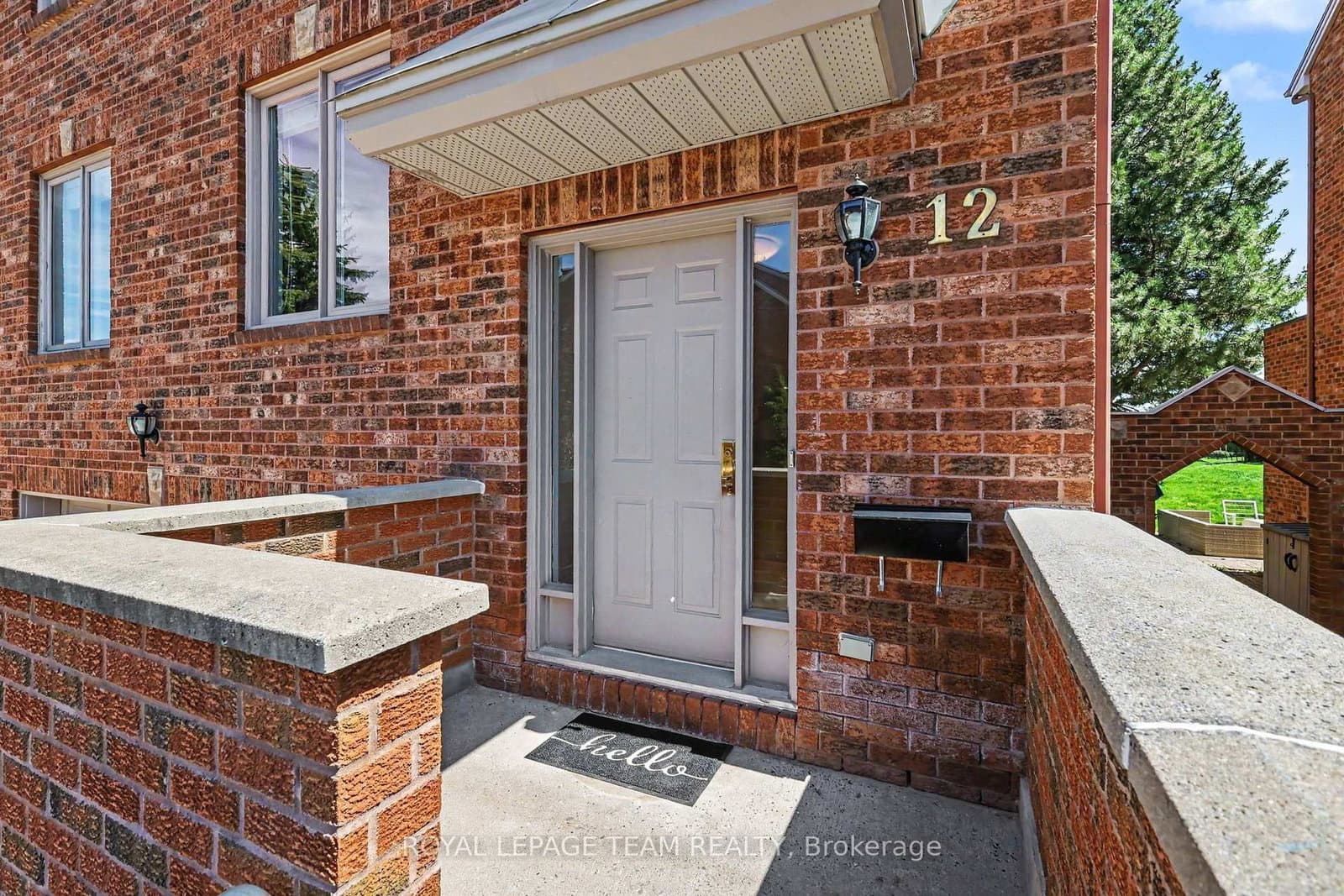 12 Catherwood Court, Kanata, ON — photo 3
