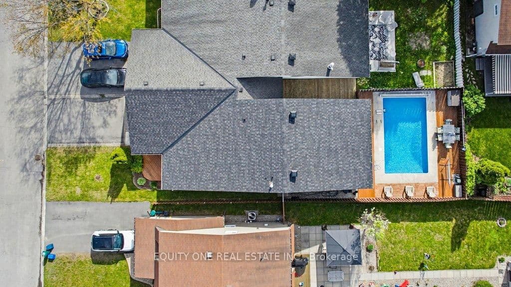 1112 Burgundy Lane, Ottawa, ON — photo 3