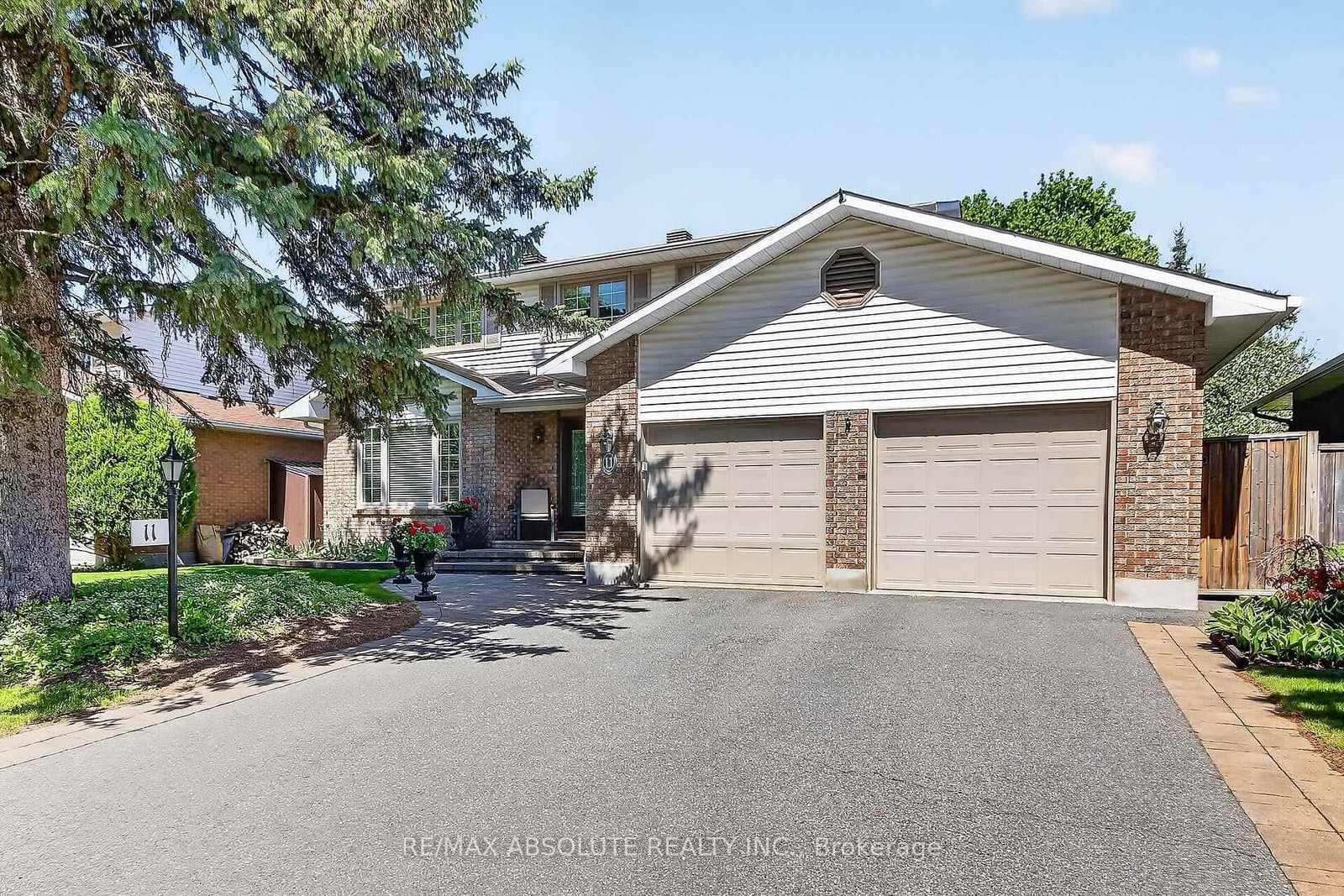 11 Mancil Drive, Ottawa, ON — photo 2