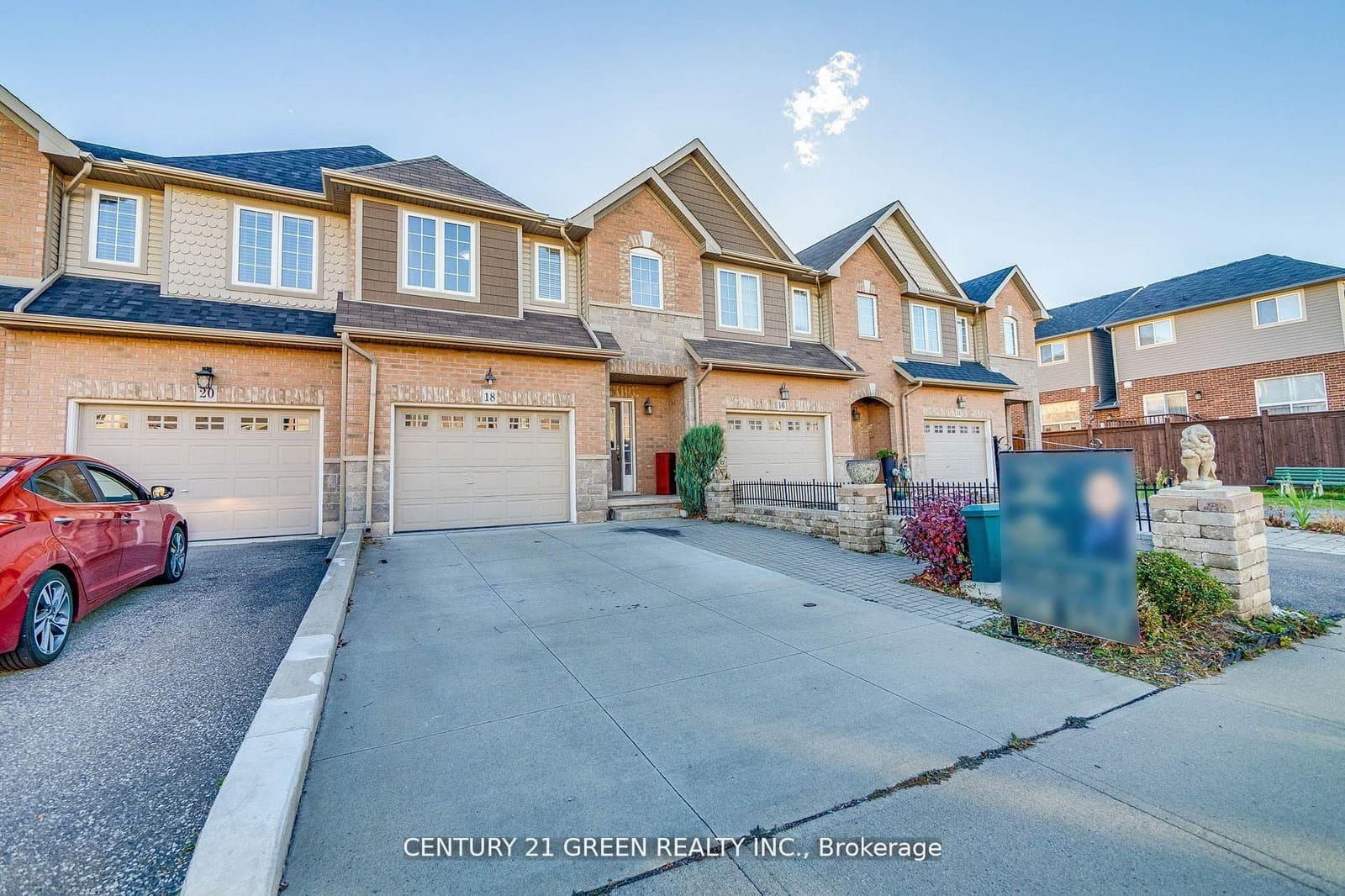 18 Palacebeach Trail, Hamilton, ON