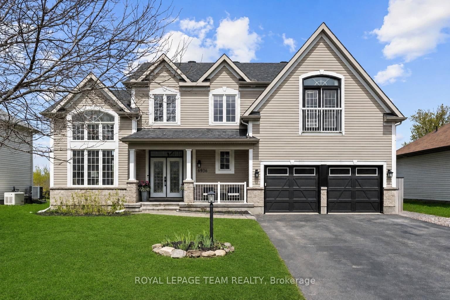 6936 Mary Anne Drive, Ottawa, ON