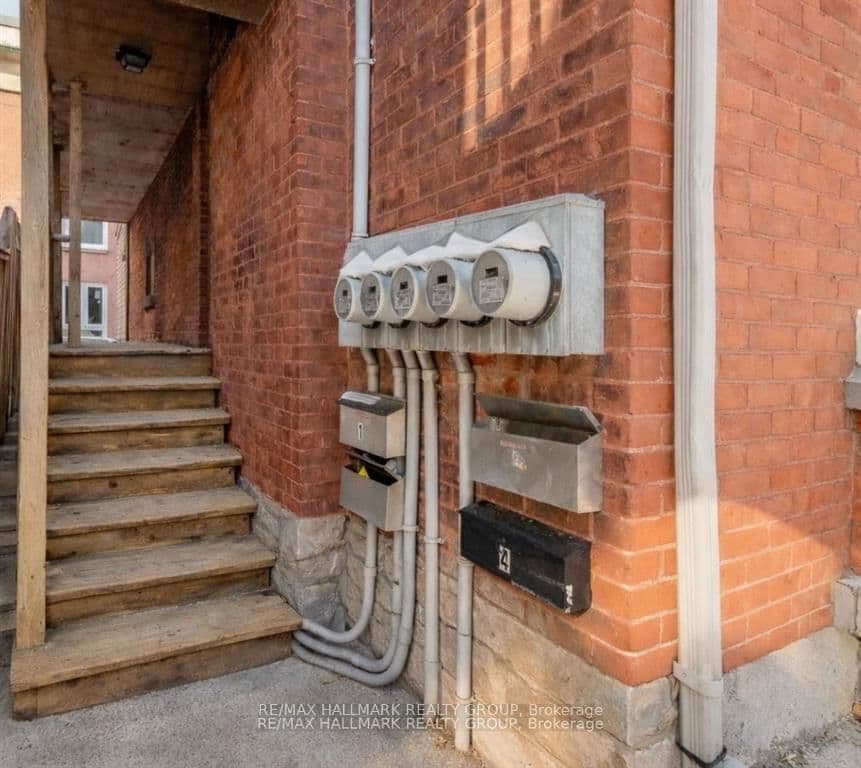 121 Osgoode Street, Ottawa, ON — photo 2