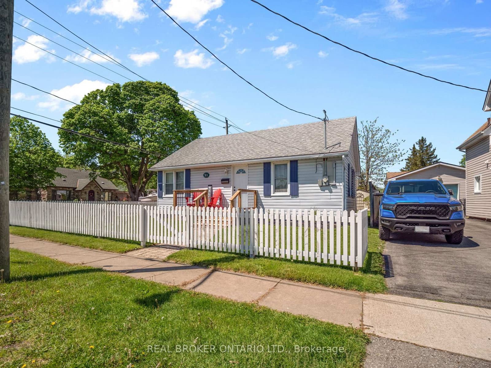 31 BEECH Street, Port Colborne, ON — photo 2