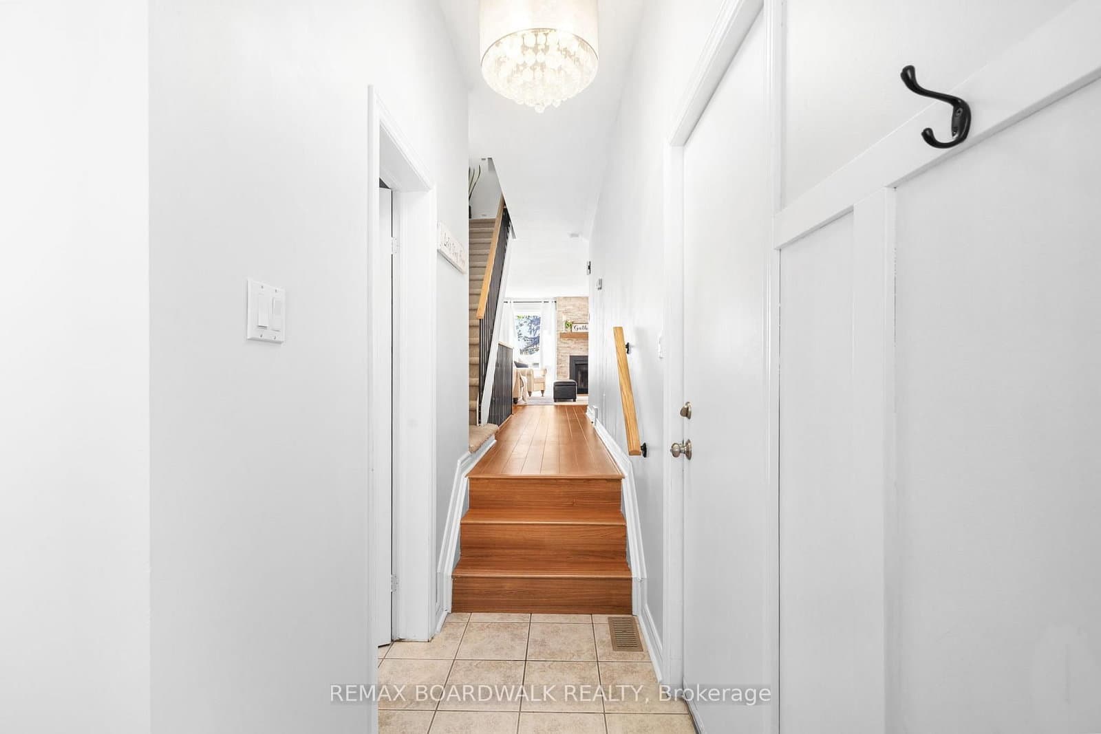 123 Halley Street, Ottawa, ON — photo 3