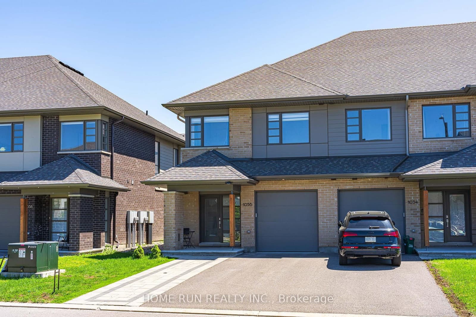 1056 Lunar Glow Crescent, Ottawa, ON — photo 2