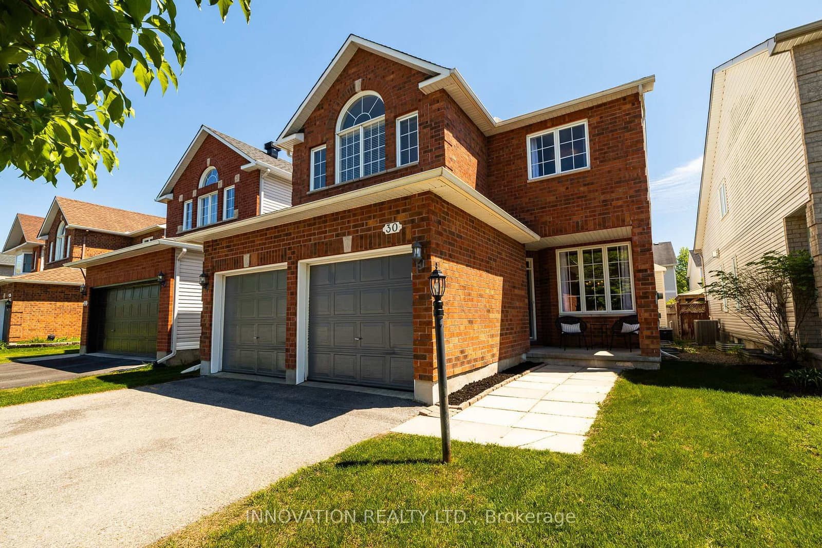 30 Mountain Ash Drive, Ottawa, ON — photo 2