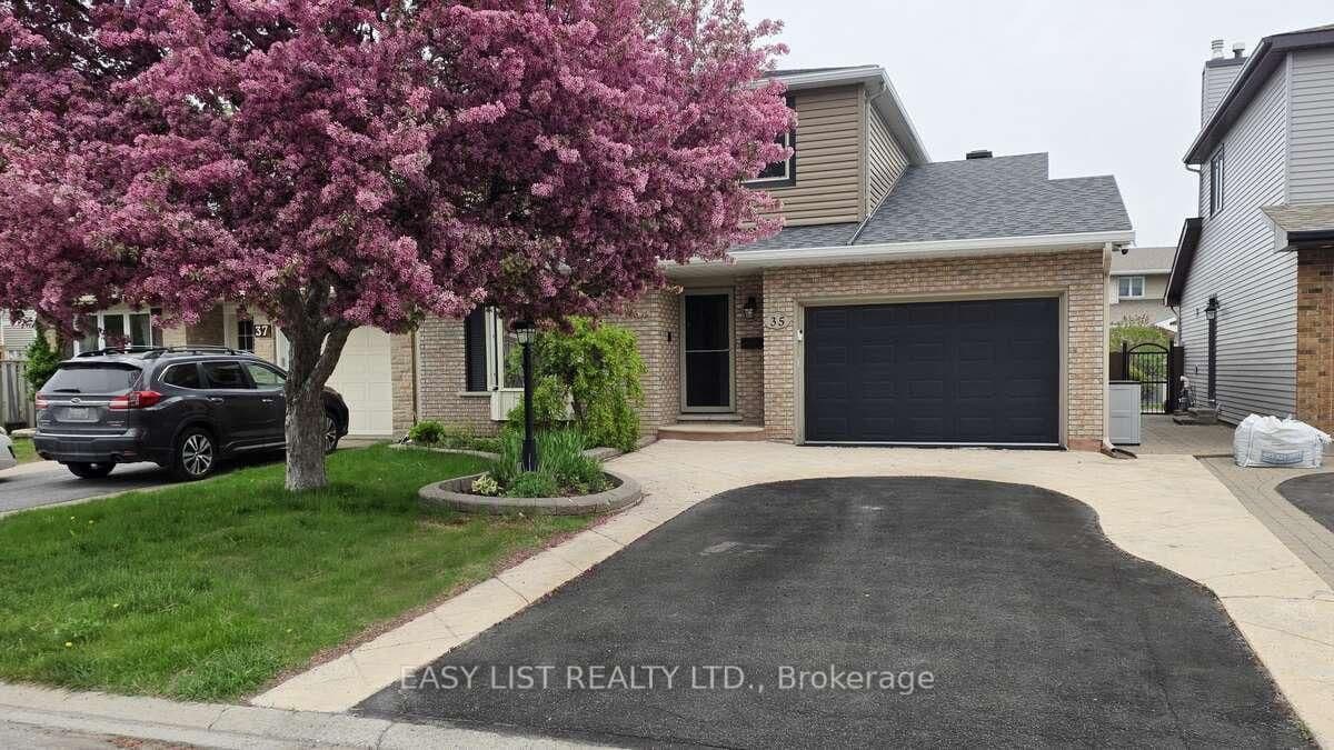35 Ivylea Street, Ottawa, ON