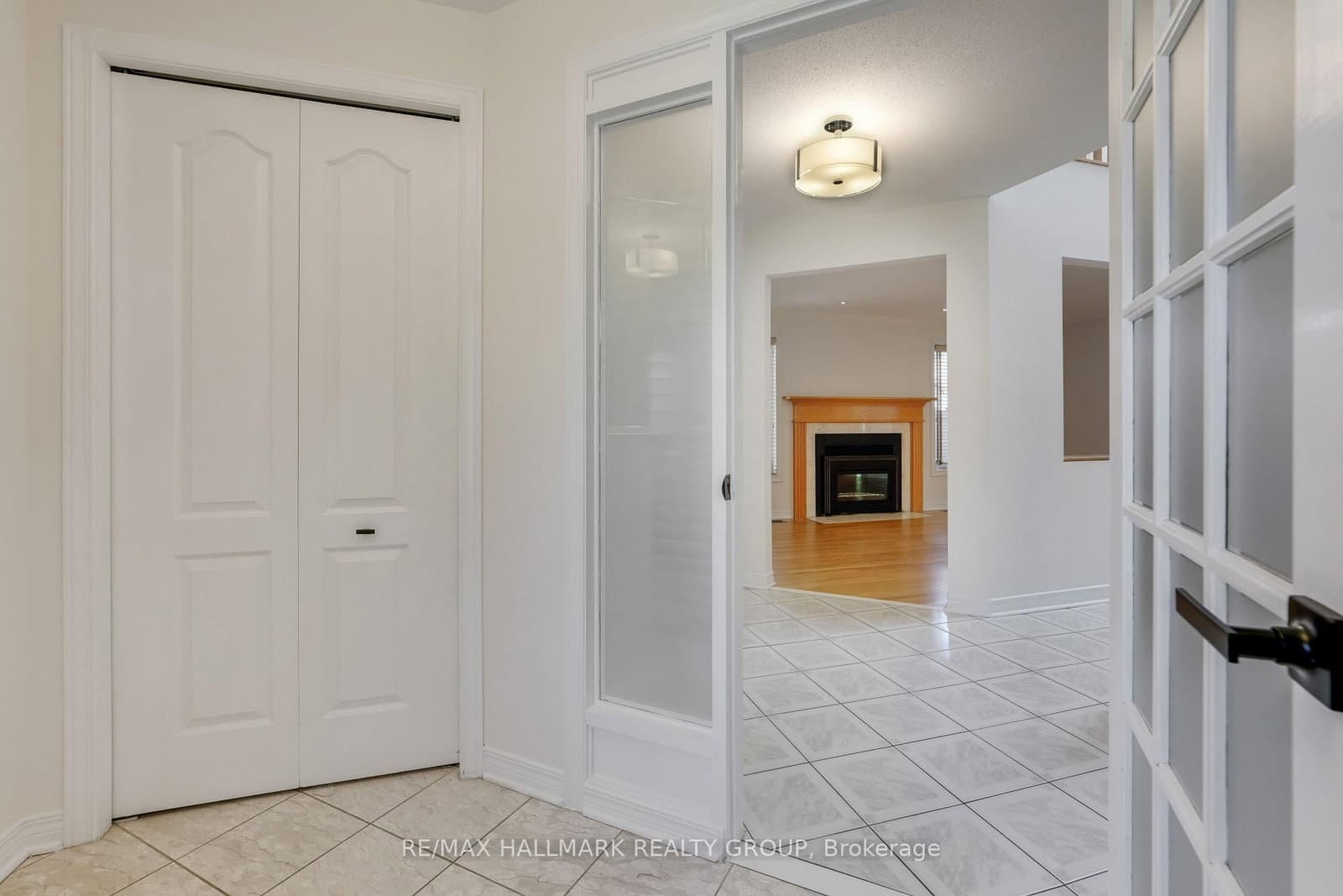 21 Dalecroft Crescent, Ottawa, ON — photo 3