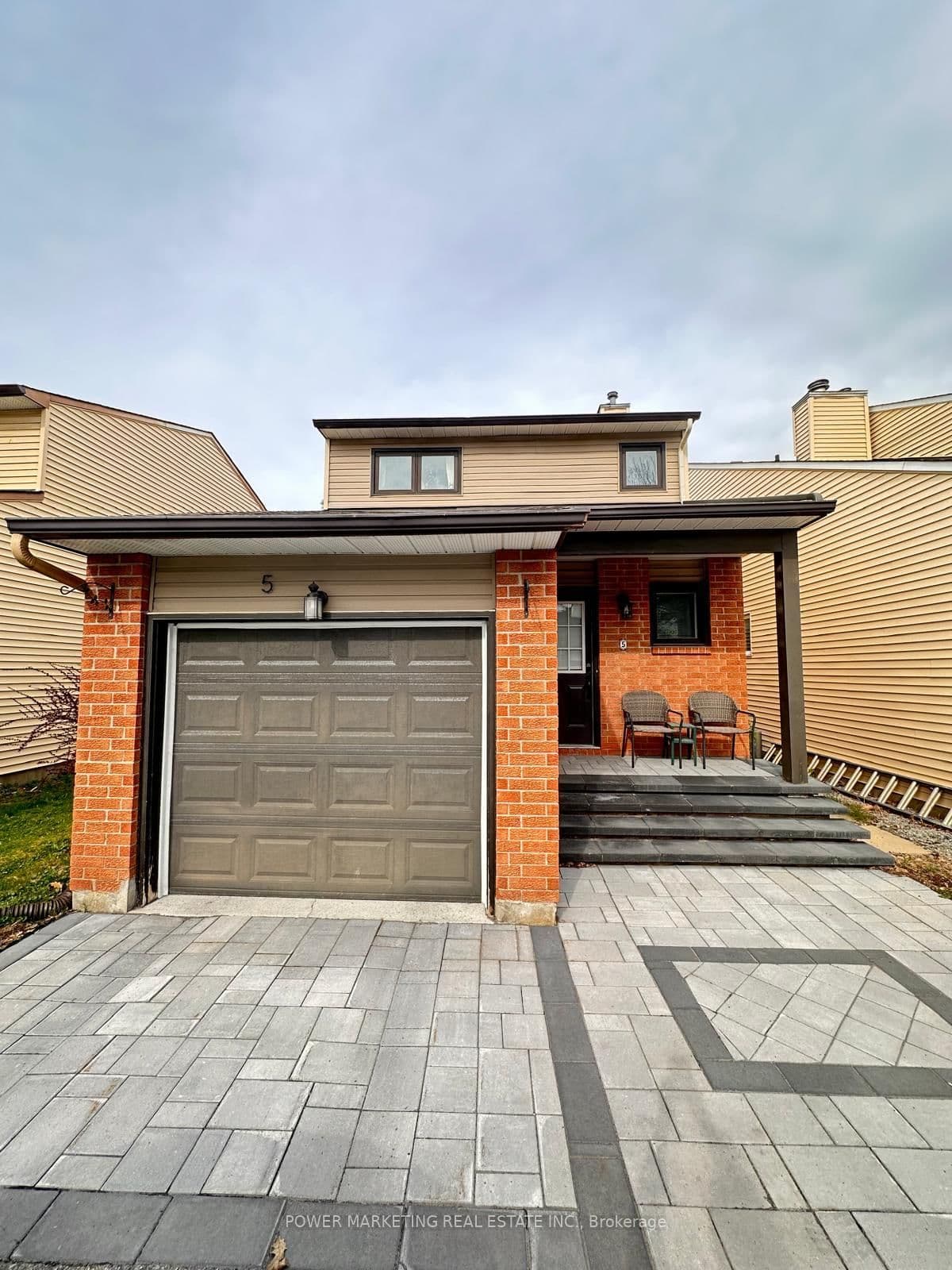 5 FULHAM Court, Ottawa, ON