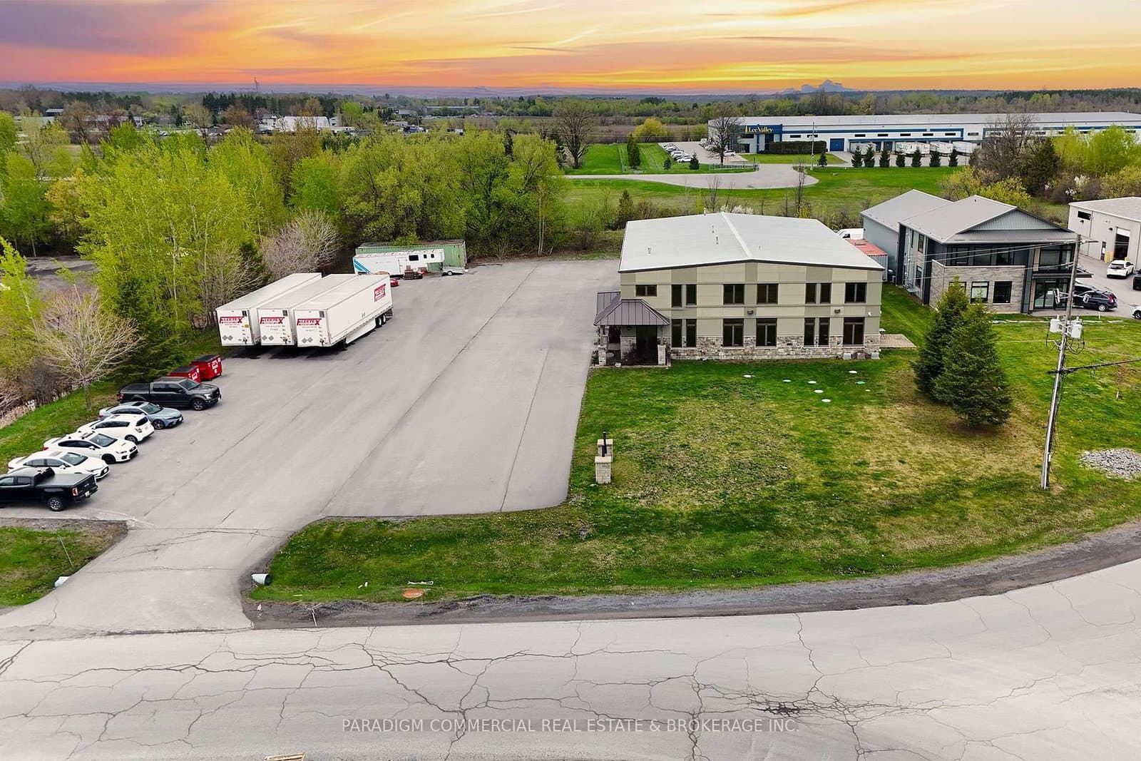 124 Reis Road, Carp, ON