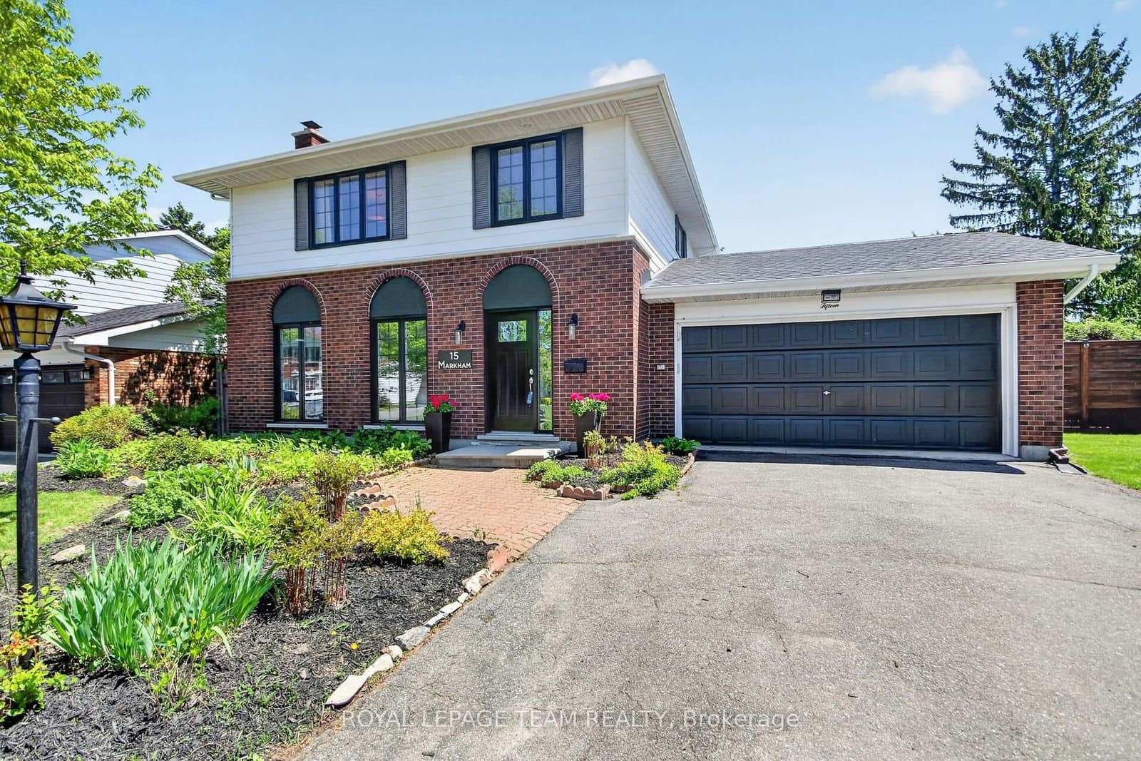 15 Markham Avenue, Ottawa, ON