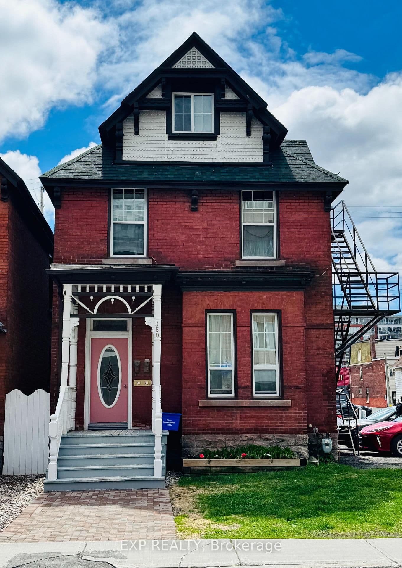 360 Gilmour Street, Ottawa, ON