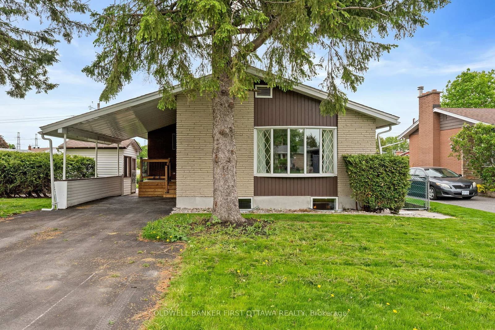 26 Spring Garden Avenue, Ottawa, ON