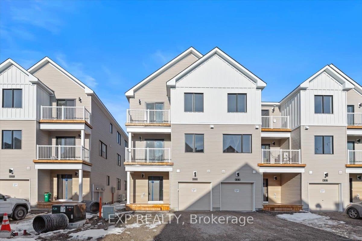 314 John Kim Bell Private, Ottawa, ON