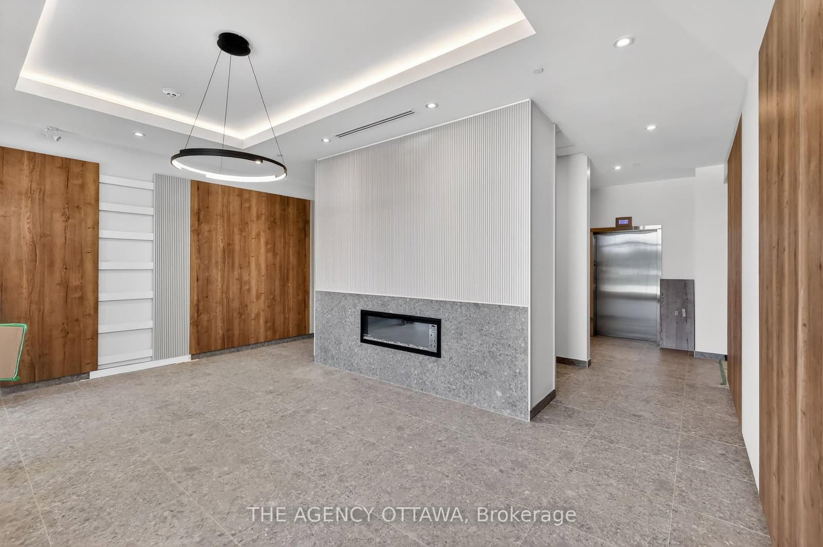 201 - 3071 Riverside Drive, Ottawa, ON — photo 3