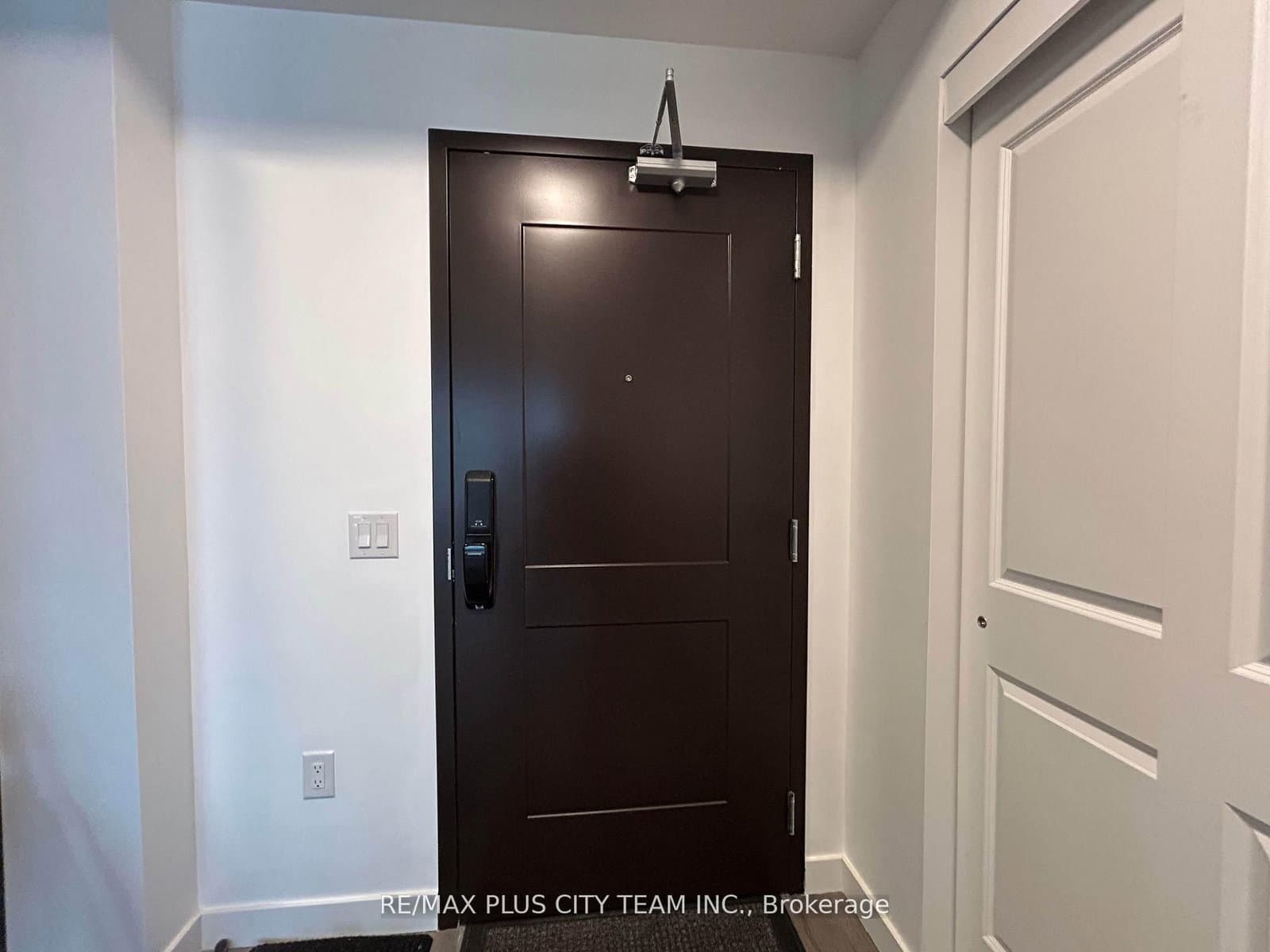 208 - 7549 Kalar Road, Niagara Falls, ON — photo 2