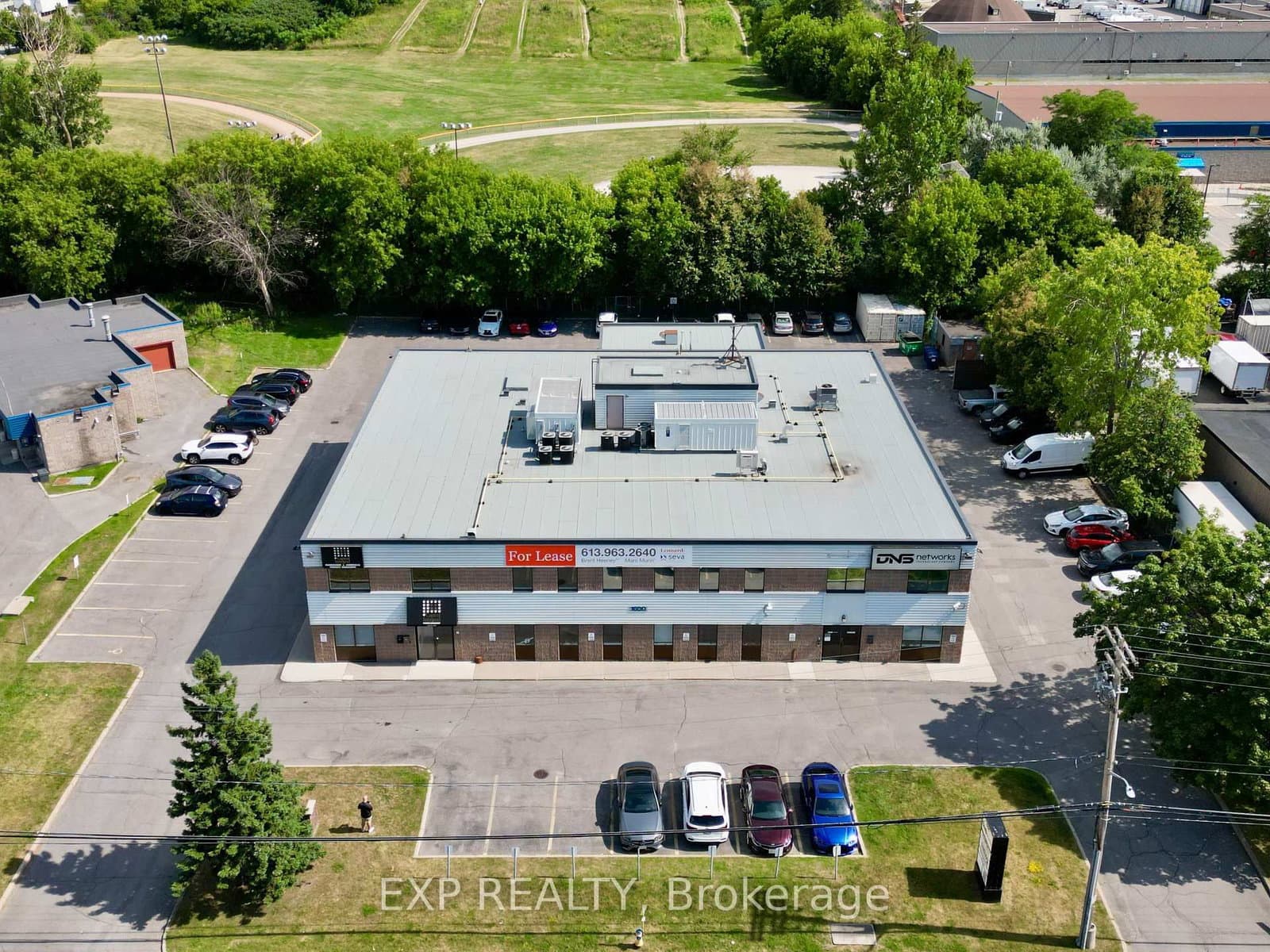 202 - 1600 Laperriere Avenue, Ottawa, ON — photo 2