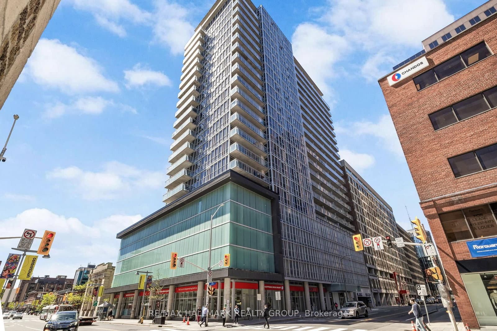2207 - 324 Laurier Avenue, Ottawa, ON