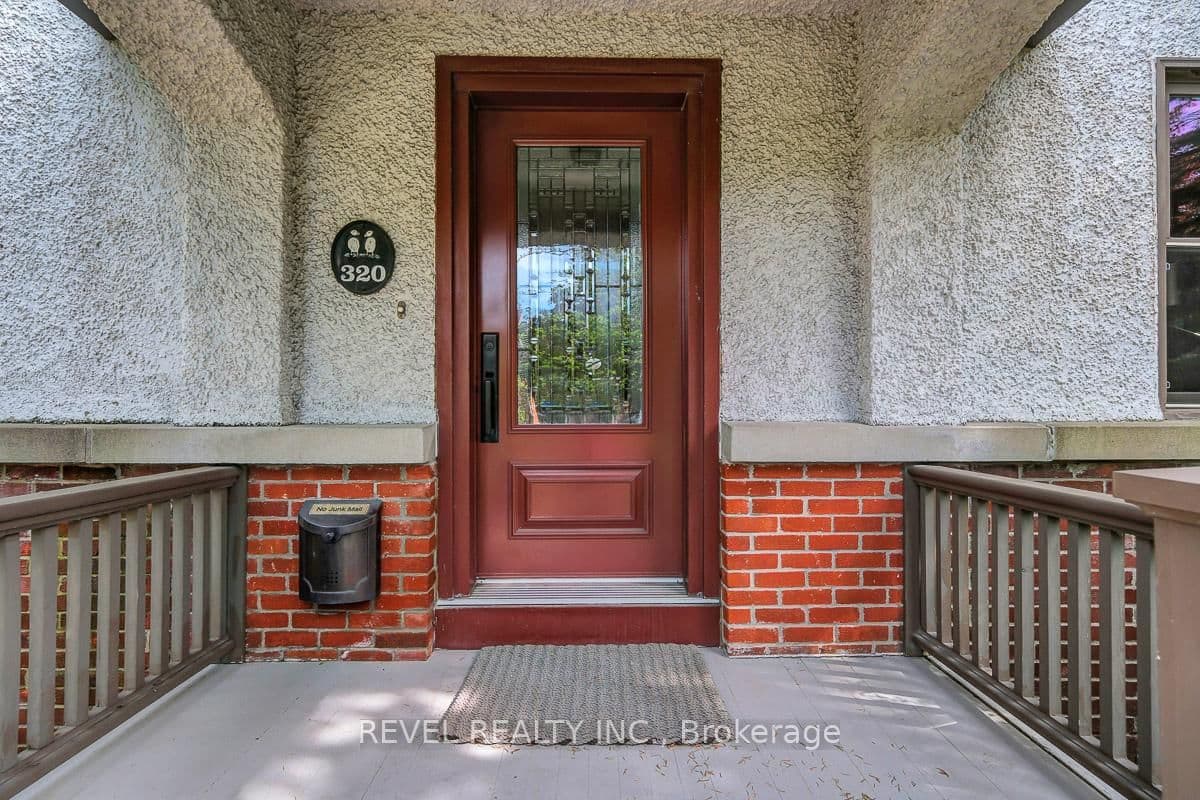 320 CLEMOW Avenue, Ottawa, ON — photo 2