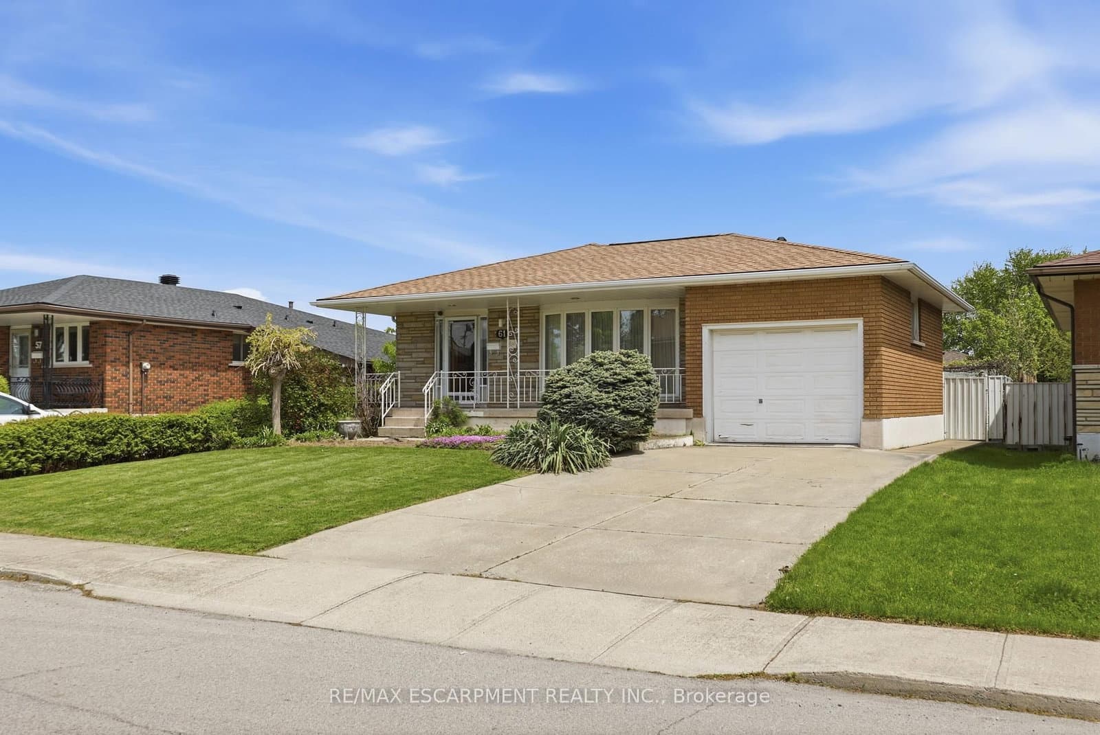 61 BELLINGHAM Drive, Hamilton, ON — photo 2
