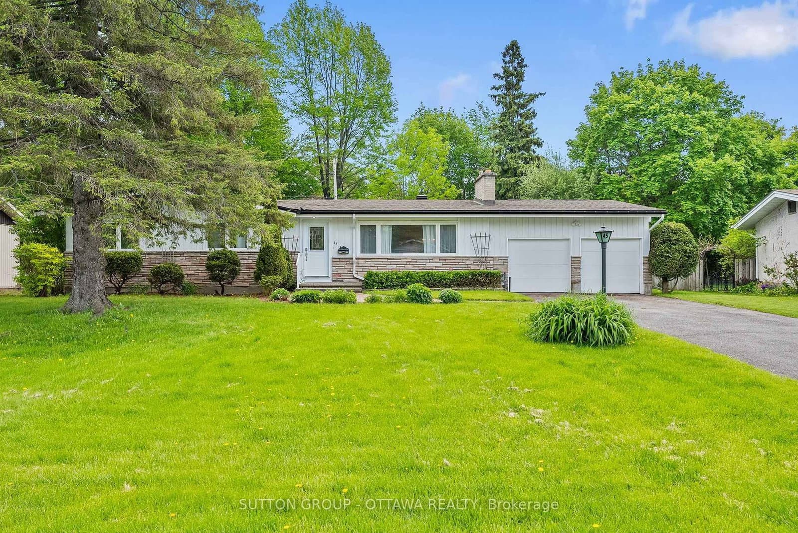 45 Larkspur Drive, Ottawa, ON
