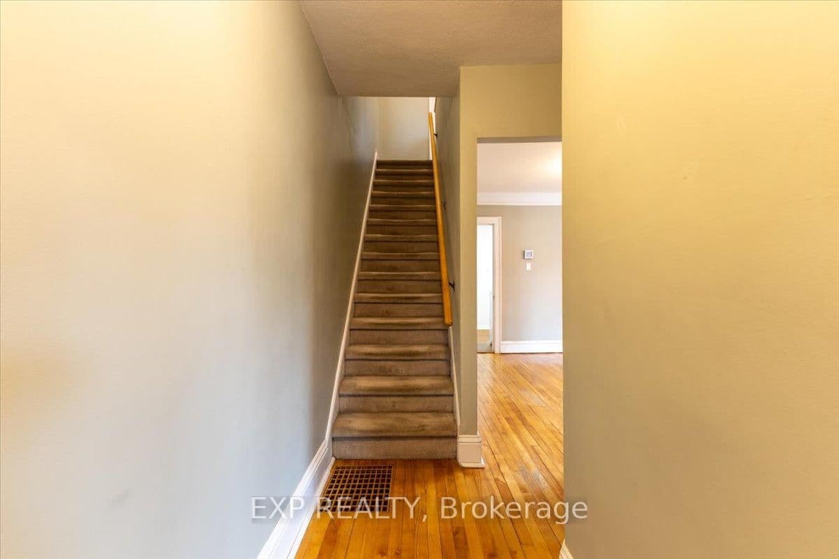 46 Kinnear Street, Ottawa, ON — photo 3