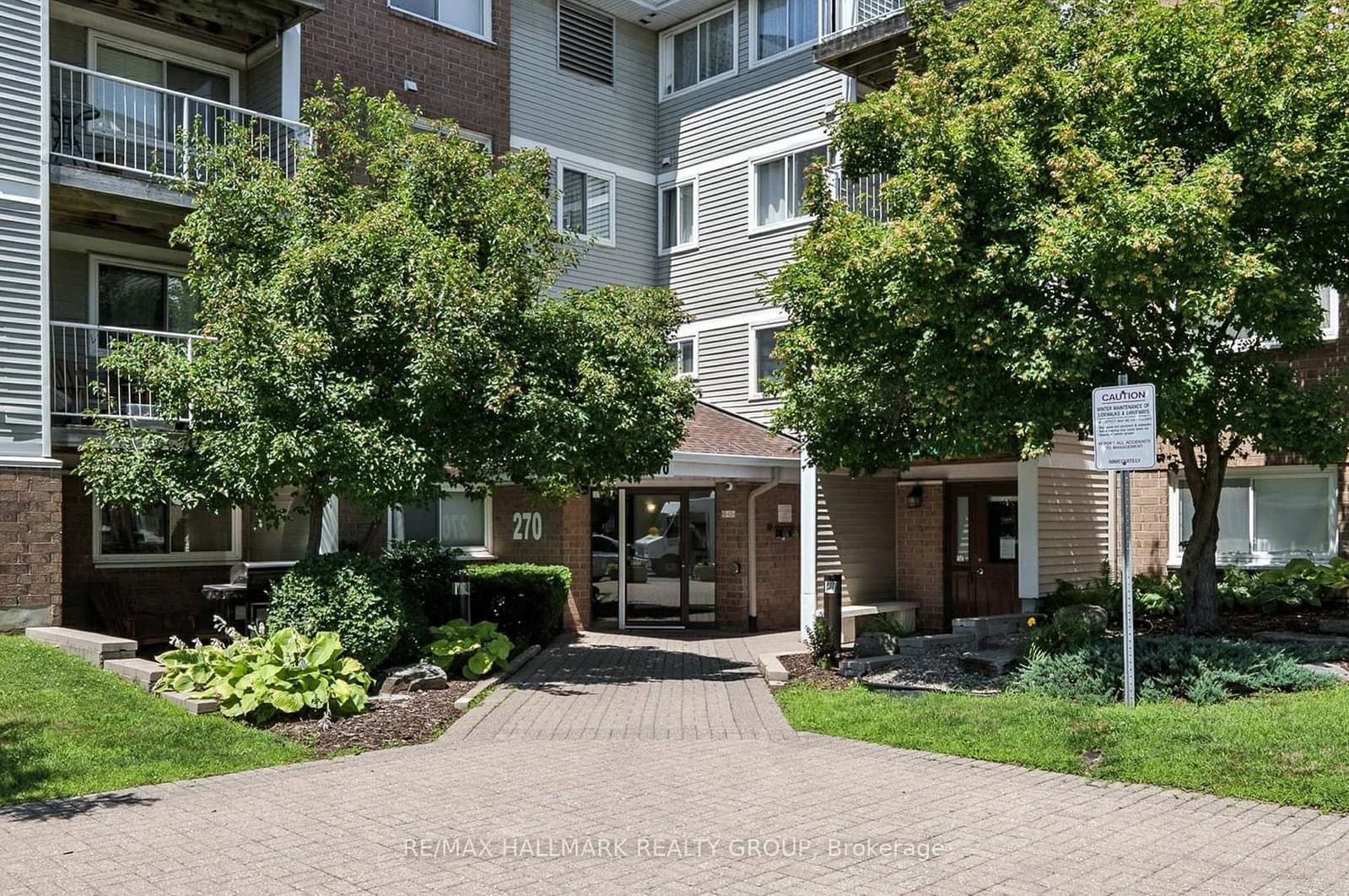 270 Brittany Drive, Ottawa, ON — photo 2