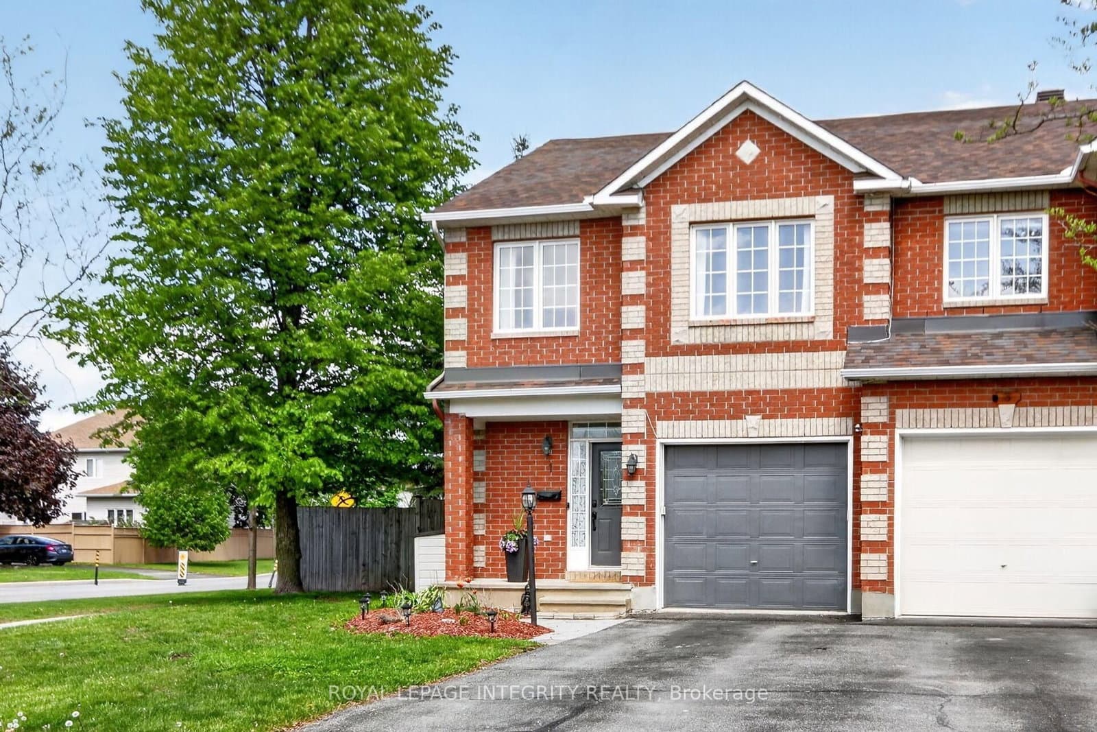 1 Chantilly Gate, Ottawa, ON — photo 2