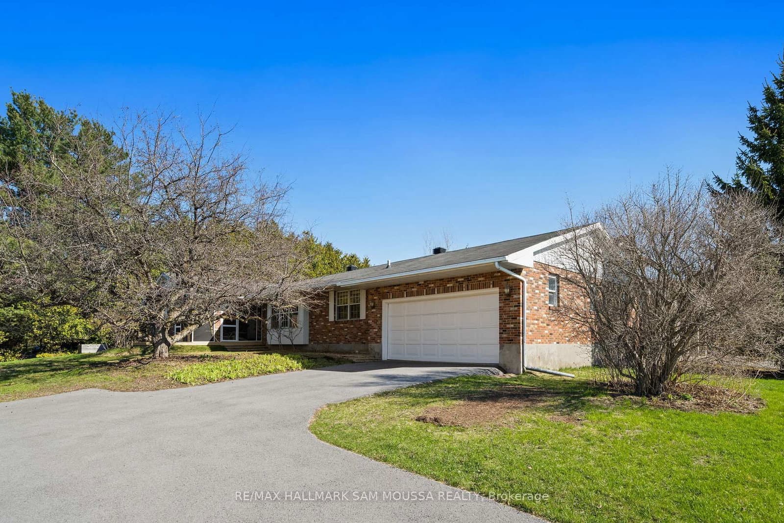 118 Juanita Avenue, Carp, ON